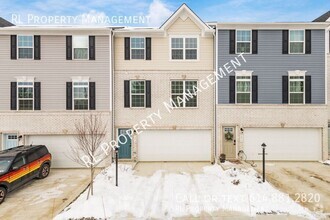 Building Photo - New 3 bedroom/3.5 bath in Wilson Ridge Com...