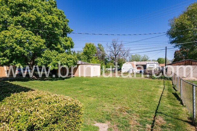 Building Photo - 30 W 1100 S