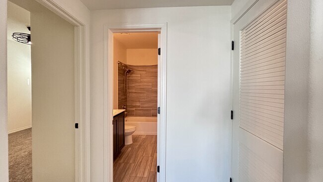 Building Photo - 12821 Rock Cliff Ave