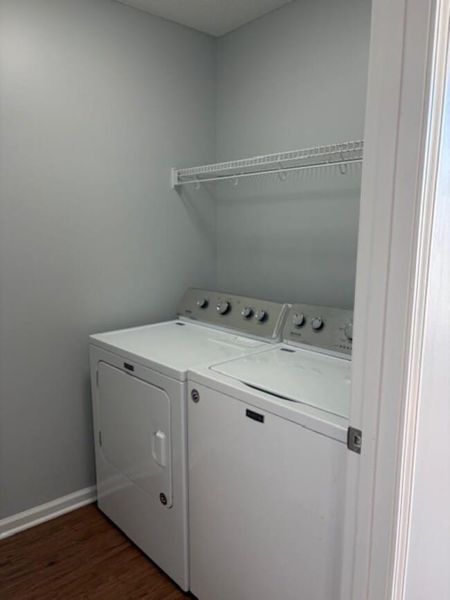 Building Photo - 1139 Breezy Valley Dr