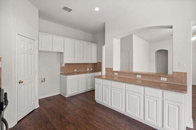 Building Photo - 6705 Terrace Glen Dr