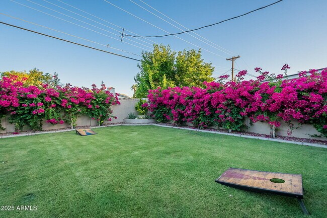 Building Photo - 8263 E Cypress St