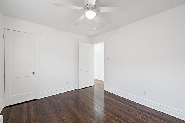 Building Photo - Warm & Welcoming, Move-In Ready West End Twin | 3 Bedroom 1 Bathroom