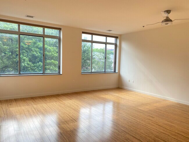 Building Photo - 25 McWilliams Pl