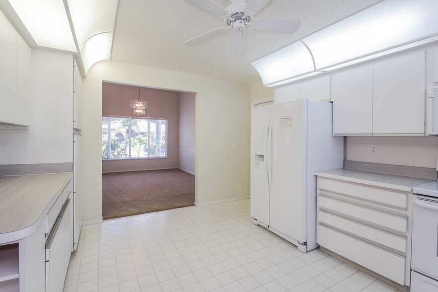 Building Photo - 2877 48th Way E