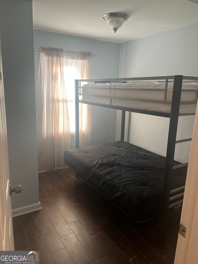 Building Photo - 2894 Randall St