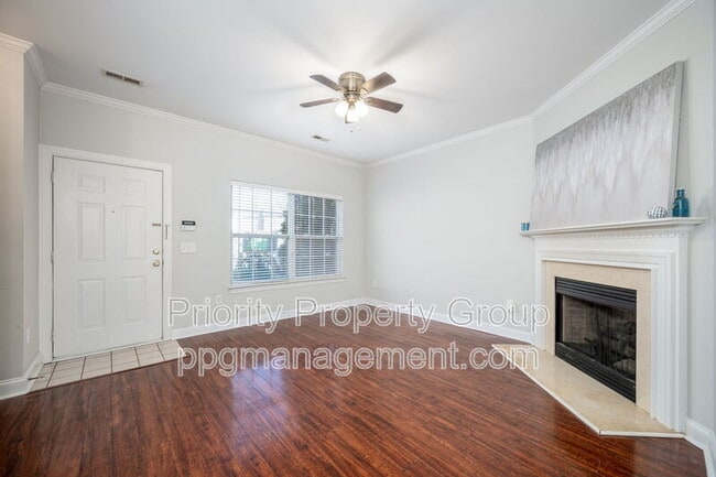 Building Photo - 2104 Sardony Ln