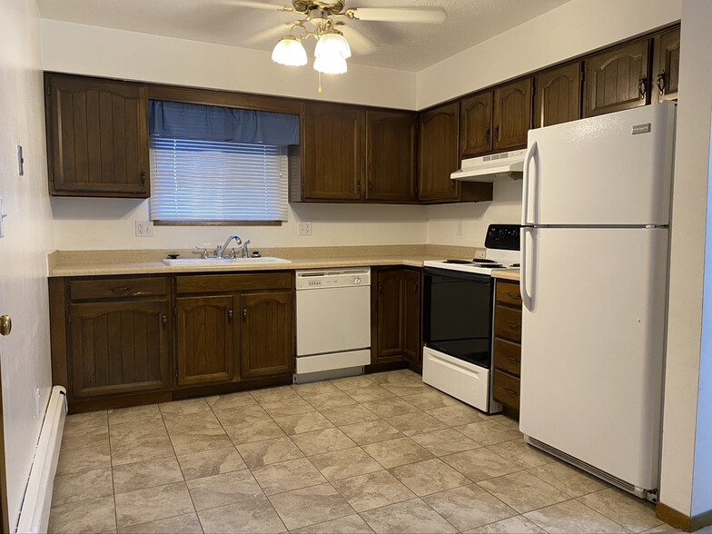 Kitchen - 530 N Dubuque St