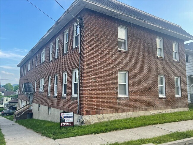 Building Photo - 77 Colfax Ave