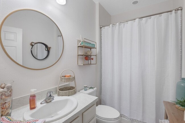 Building Photo - Sanford - 3 Bedroom, 2.5 Bathroom - $2,245.00