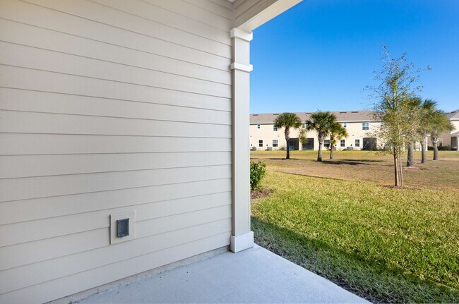 Building Photo - New 3/2.5 Townhome in Ormond Beach