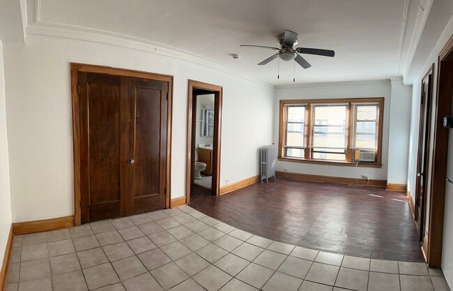 Building Photo - 5480 S Cornell Ave