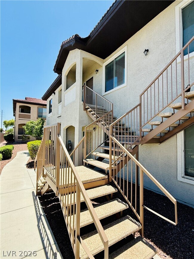 Building Photo - 3504 Desert Cliff St