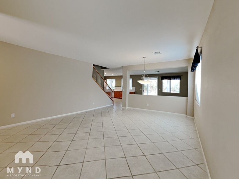 Building Photo - 2728 La Porte Ct