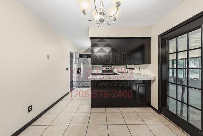 Building Photo - 2220 Gennings Ct