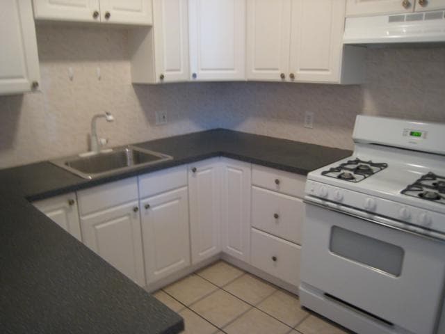 Building Photo - 62 Egmont St