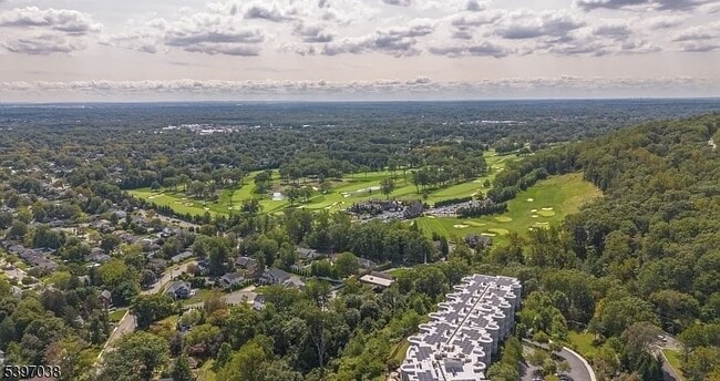 Building Photo - 85 Troy Dr