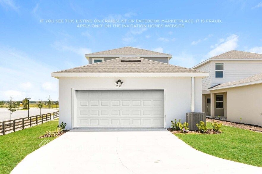 Building Photo - 1999 Summer Serenity Dr