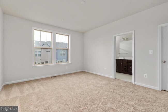 Building Photo - 1805 Evans Rd