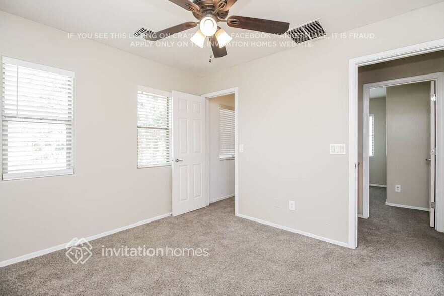 Building Photo - 445 N Citrus Ln