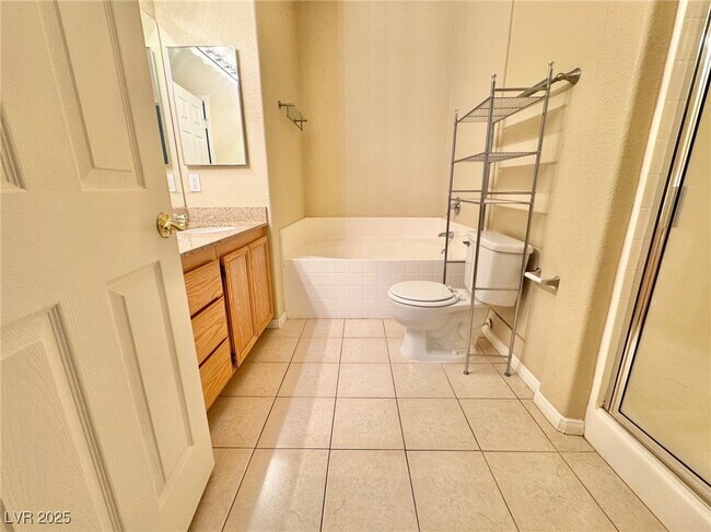 Building Photo - 10550 W Alexander Rd