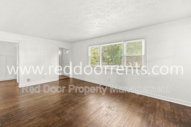 Building Photo - 957 Woodhill Dr