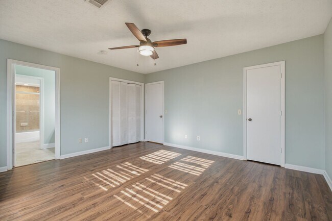 Building Photo - FOR RENT in NORTH COLUMBUS! Available NOW!