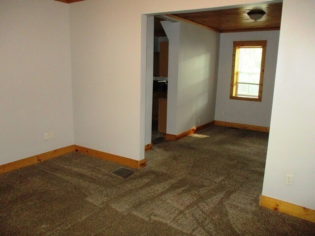 Building Photo - 306 S Gridley St