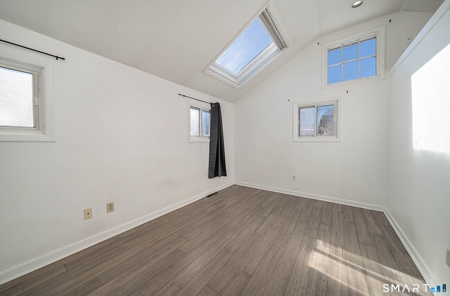 Building Photo - 10C Crouch Rd