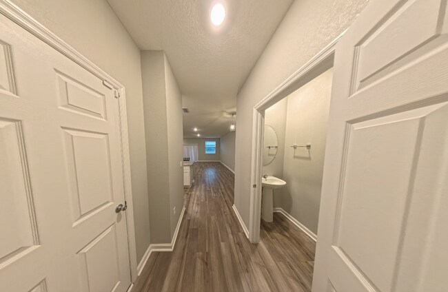 Building Photo - 148 Great Star Ct