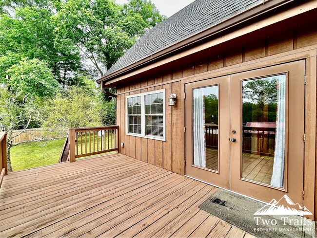 Building Photo - 3 BED/2 BATH CABIN NEAR OSCEOLA LAKE