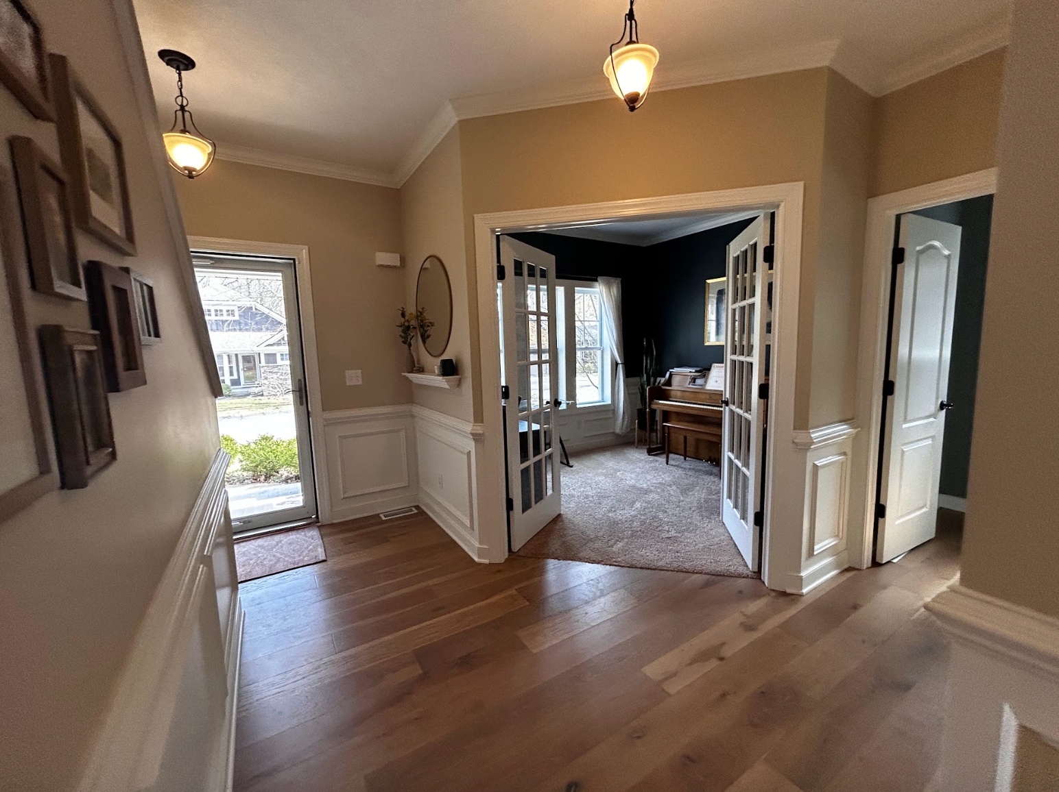 Foyer - 6527 Sanctuary Trl