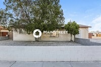 Building Photo - 3 Bedroom Pet-Friendly Home in Phoenix, AZ with Main Street Renewal
