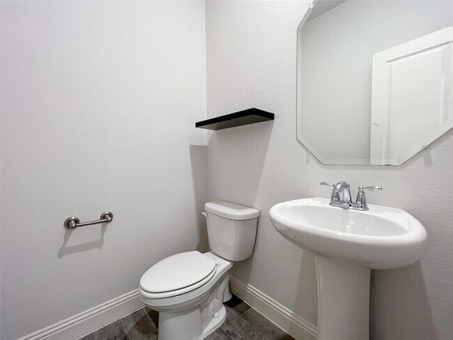 Building Photo - 1417 Trailwood Ter