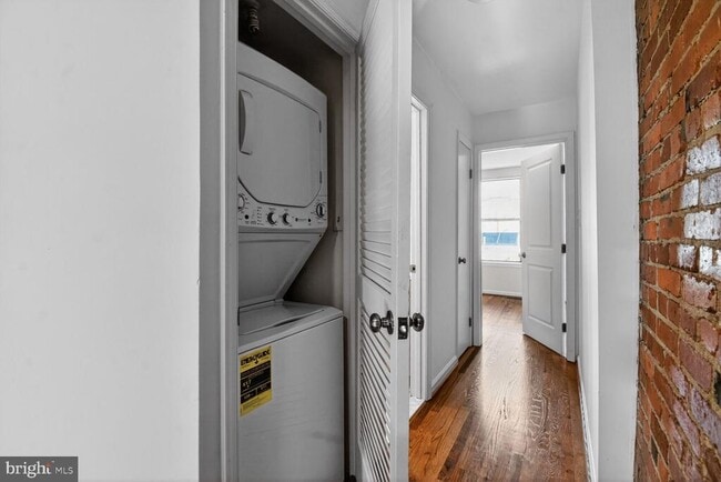 Building Photo - 1729 U St NW