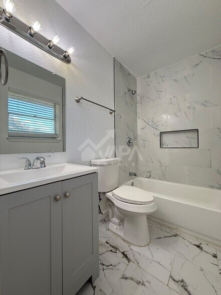 Building Photo - 5014 Galahad Dr