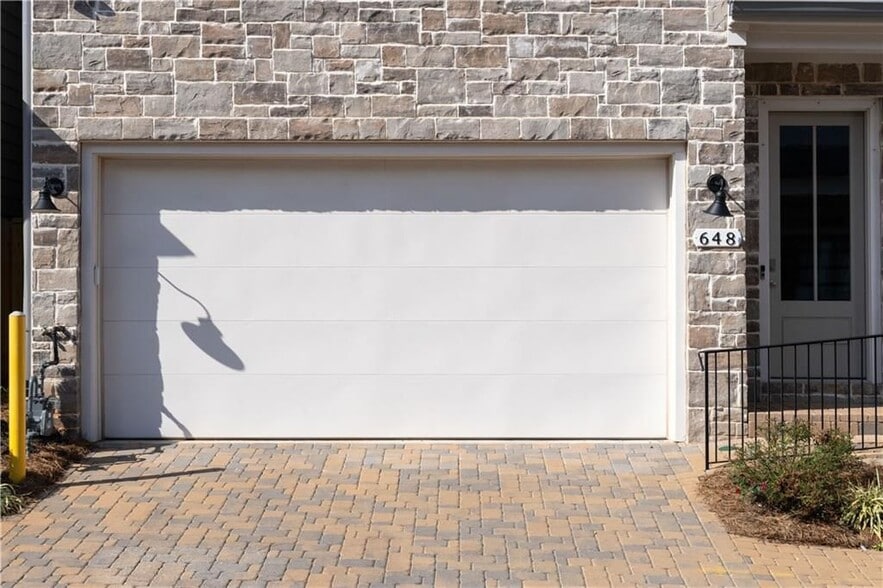 Building Photo - 648 Stickley Oak Way