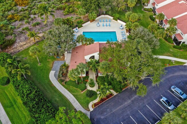 Building Photo - 405 Sea Oats Dr