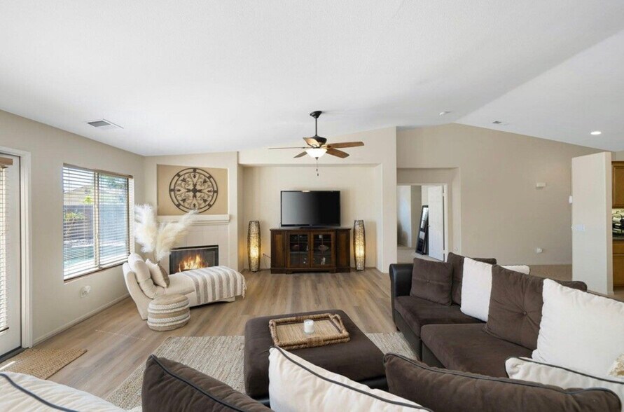 Building Photo - 81397 Avenida Rosada