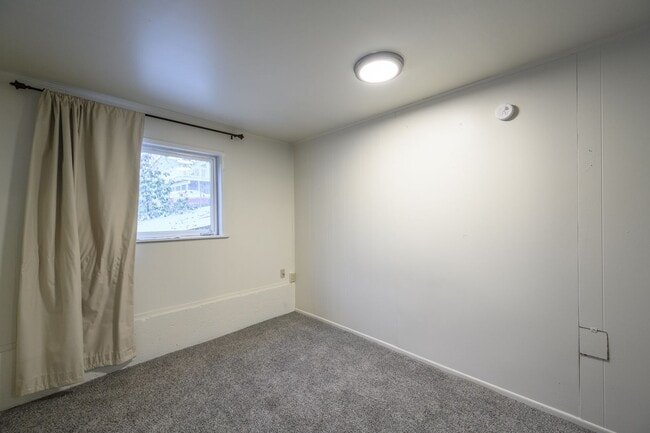 Building Photo - Limited-Time Offer: Enjoy 2 Weeks Free — Move In by January 31.  Spacious 4-Bedroom Contemporary ...