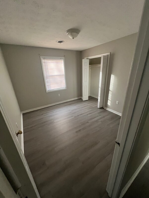 Building Photo - 107 Molloy Ct