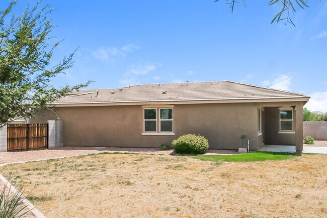 Building Photo - 35556 N Kelsee Dr
