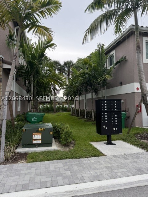 Building Photo - 1521 NW 94th Ave