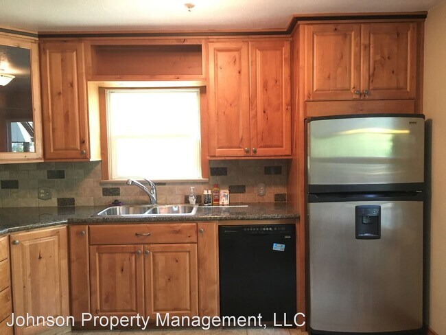 Building Photo - 4 br, 1.5 bath House - 2128 S. Post Street