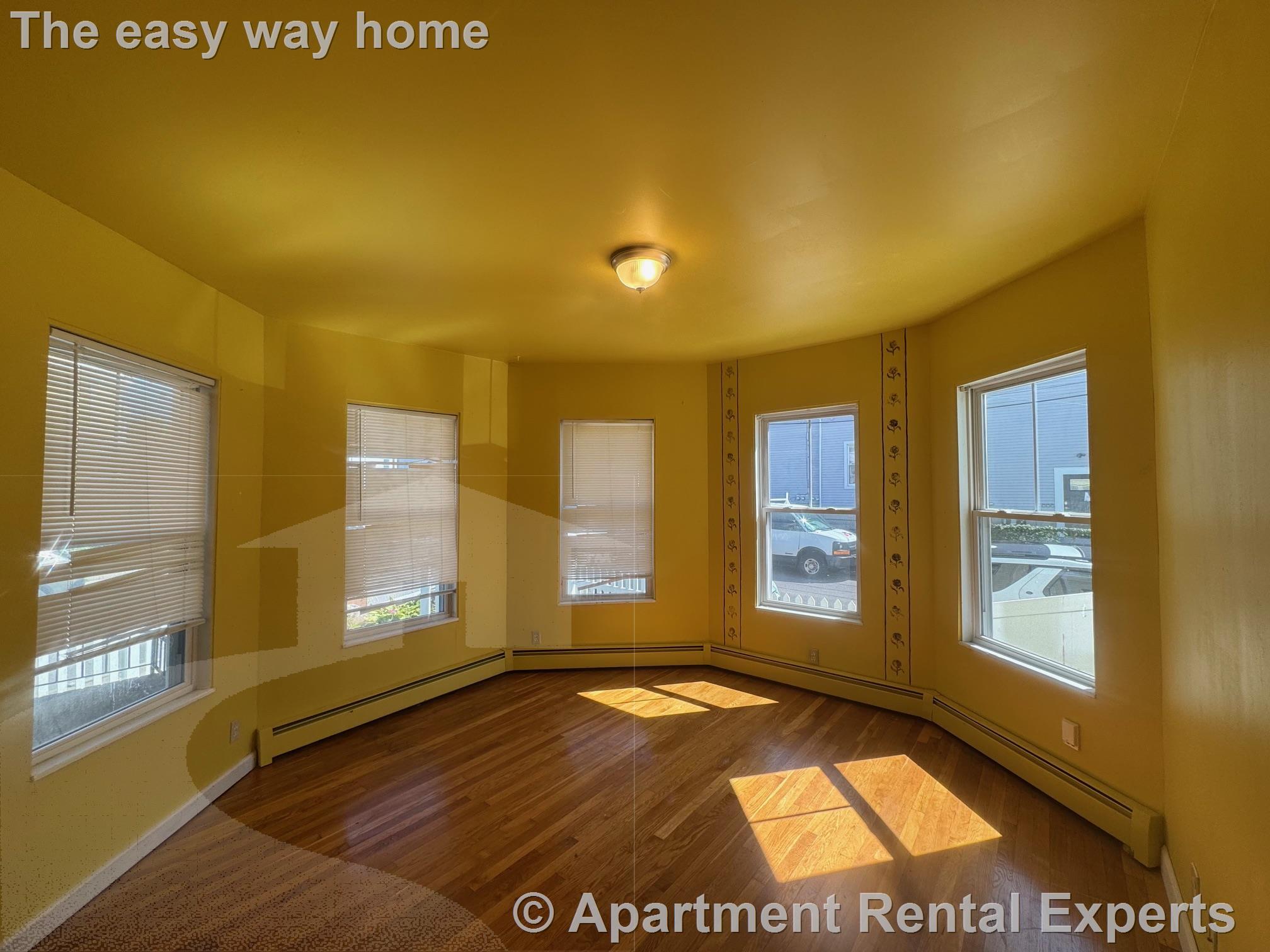 Building Photo - 71 Winchester St