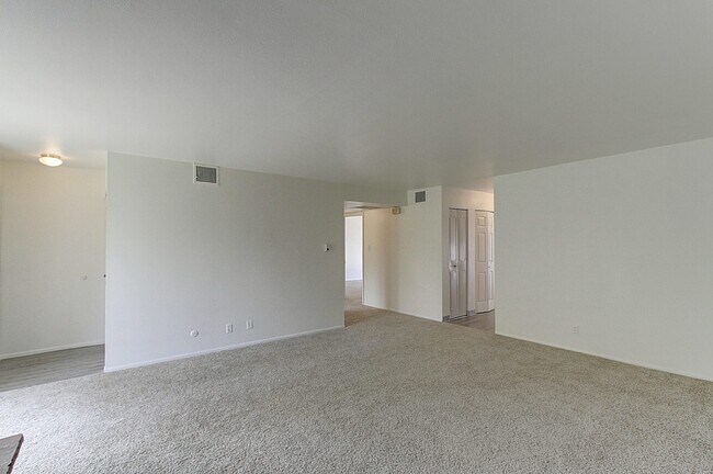 Building Photo - 6495 Happy Canyon Rd