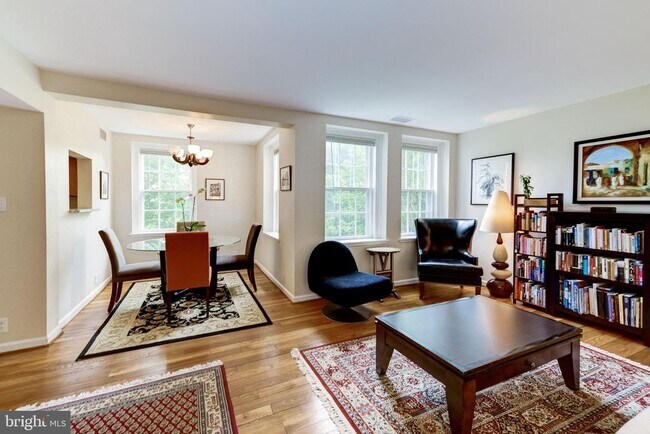 Building Photo - 3951 Langley Ct NW