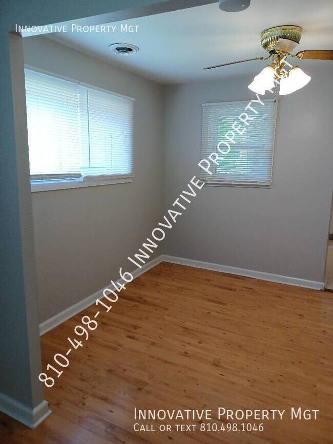 Building Photo - 3042 Leta Ave