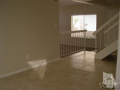 Building Photo - Stunning Newbury Park Home