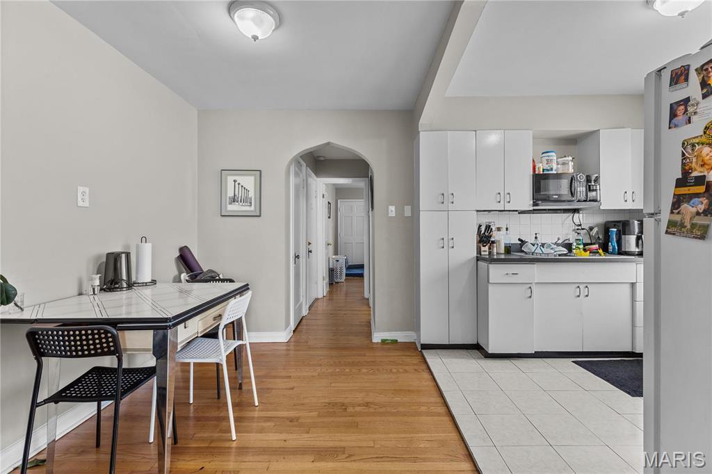 Building Photo - 3317 Lawn Ave